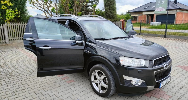 Chevrolet Captiva cena 39500 przebieg: 177000, rok produkcji 2011 z Staszów małe 529